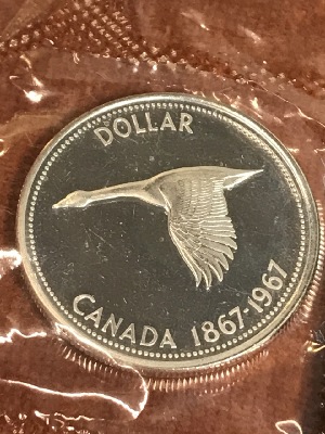 571640