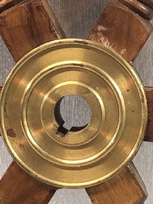 571734