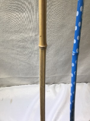571758