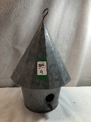 569374