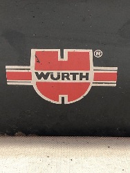 569400