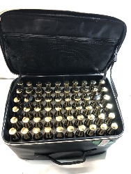 569421