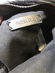 569547