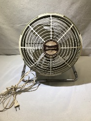569632