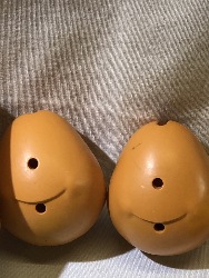 569714