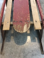 569741
