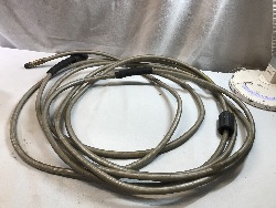 569753