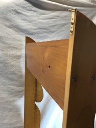 569867
