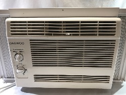 570037