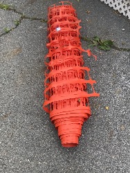 570078