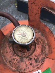 570088