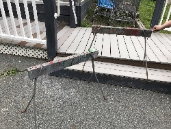 570110