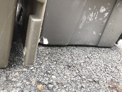570121