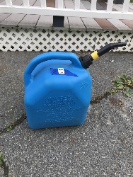 570136