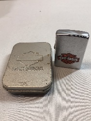570261
