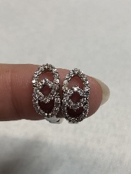 570278