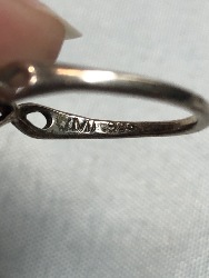 570344