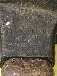 570464