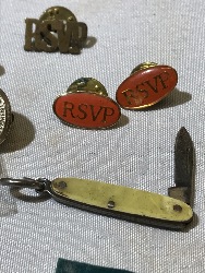 570502
