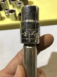 570609
