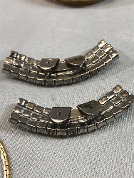570670