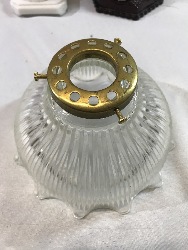 570735