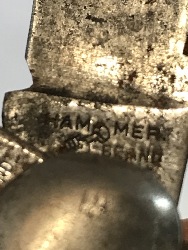 570810