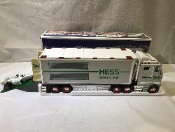 570871