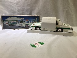 570891