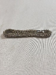 571199