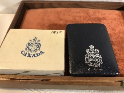 571637