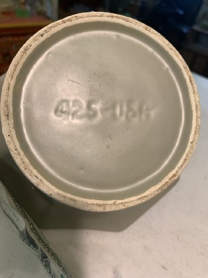 562144