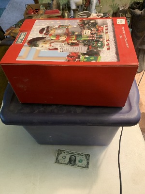562794