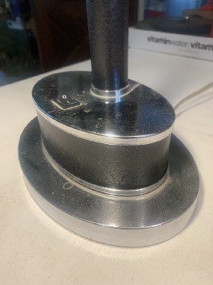 563422